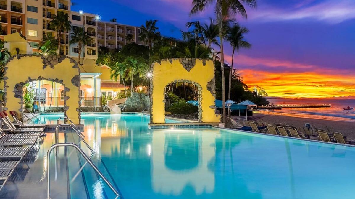 Flag Hill Resort | 𝐅𝐢𝐧𝐝𝐢𝐧𝐠 𝐌𝐞𝐢𝐥𝐢’𝐬 Beachfront Dream Holiday at Frenchman's Cove Resort