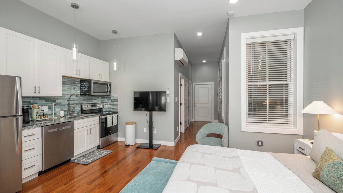 Over-the-Rhine Apartment | Findlay Market Suite 2