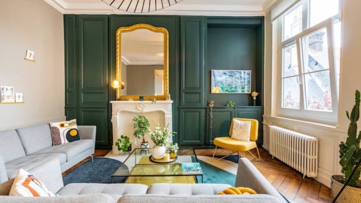 Quartier Vieux Marche-Cathedrale Apartment | Fine arts - Charming 2-bedroom/2-bathroom apartment - Private parking lot