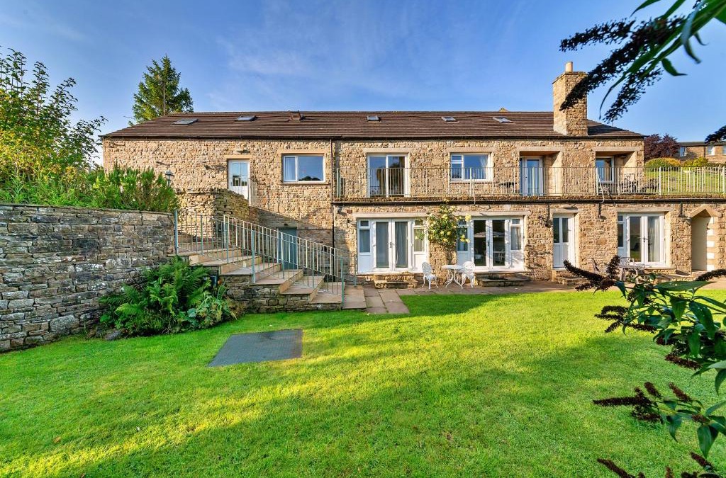 Hawes House | Finest Retreats - Loxley House