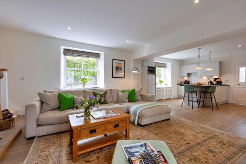Ripon House | Finest Retreats - The Old Estate Office Nr Grantley Hall