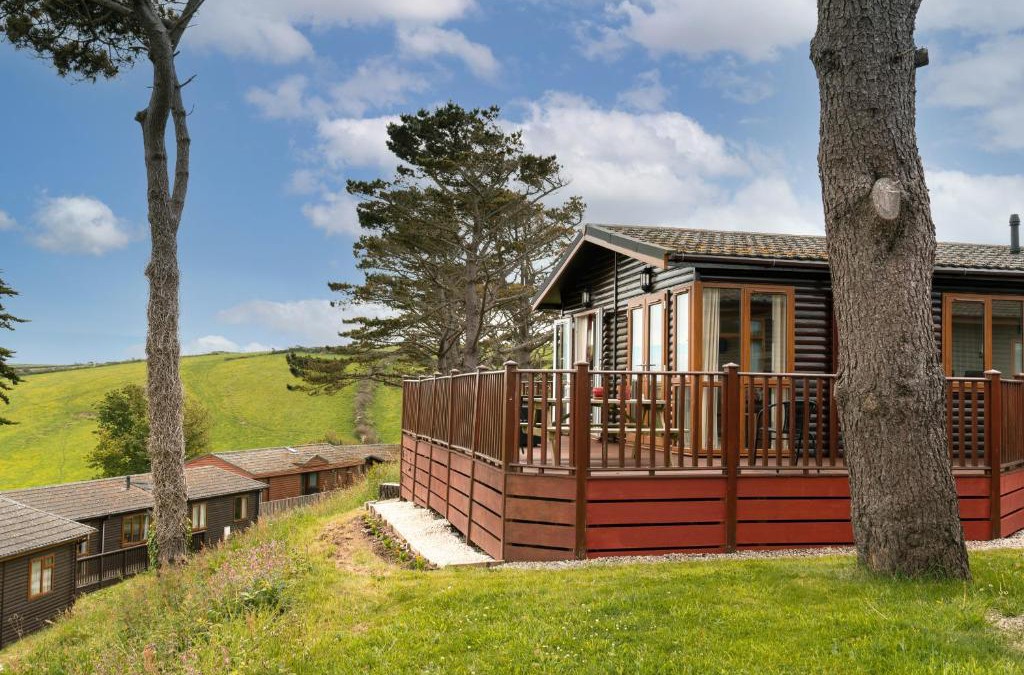 Saint John Ski Chalet | Finest Retreats - Whitsand Bay Lodge