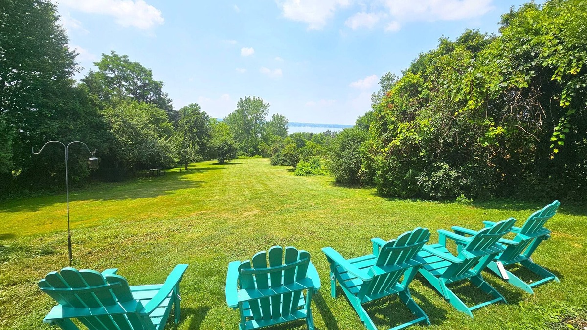 Town of Owasco House | Finger Lakes Retreat - Owasco Lake