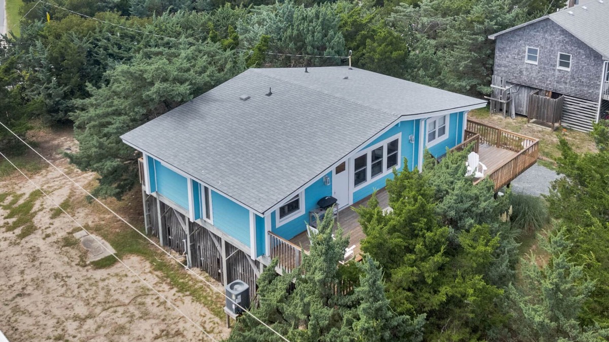 Hatteras Island Cottage | Finlandia: 3BR Avon cottage. Dog-friendly - steps from pristine beach!