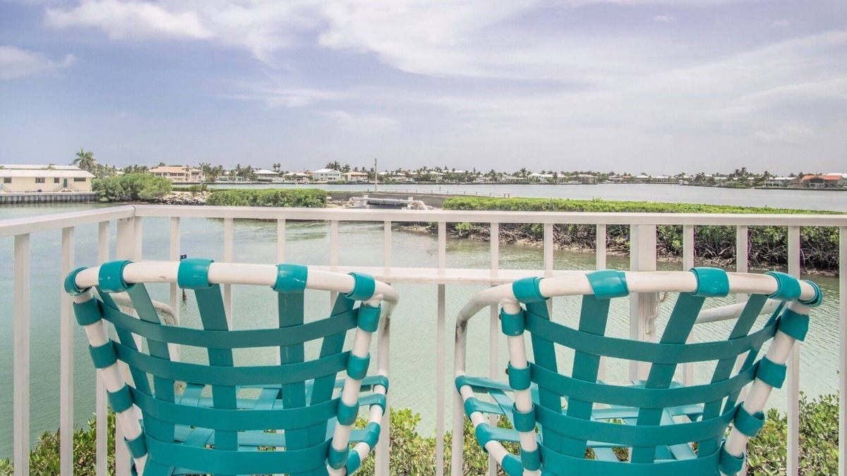 Key Colony Beach House | Fins to the Left in Key Colony Beach