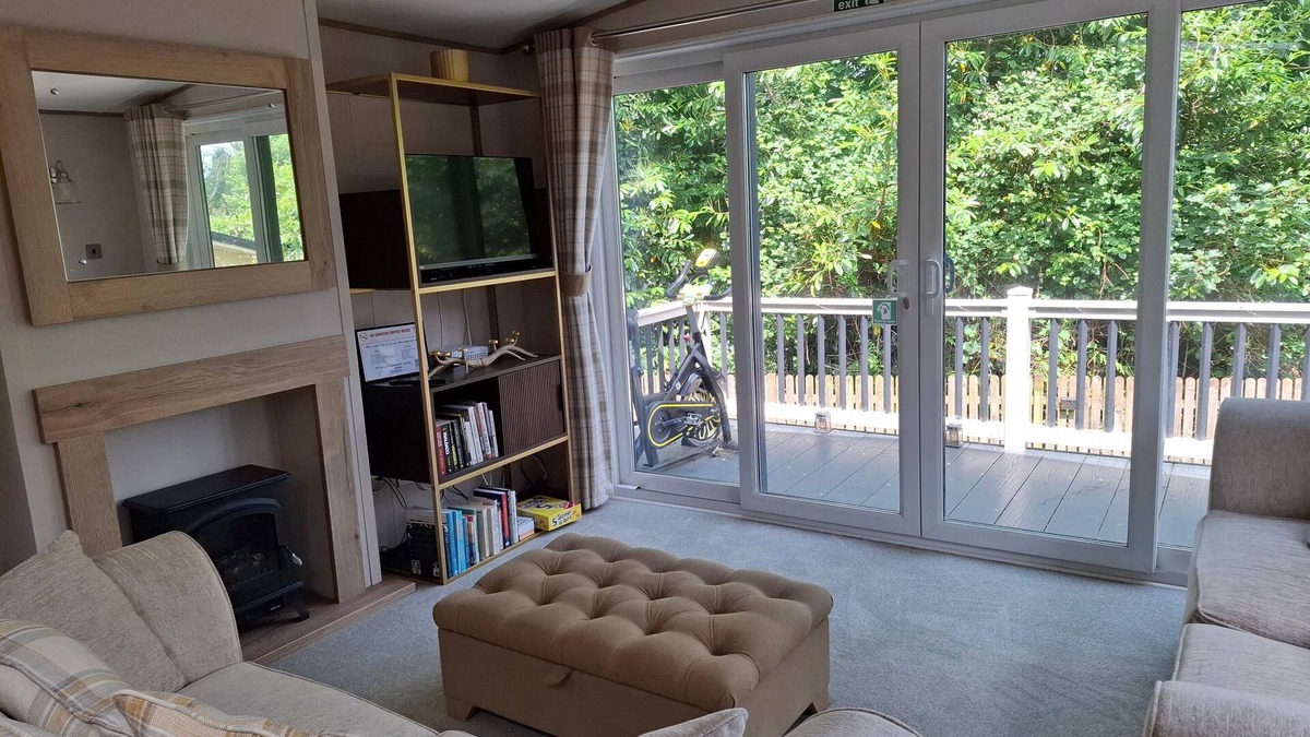 St Leonards-On-Sea Apartment | Fir Tree - 2 bedrooms sleeps 5