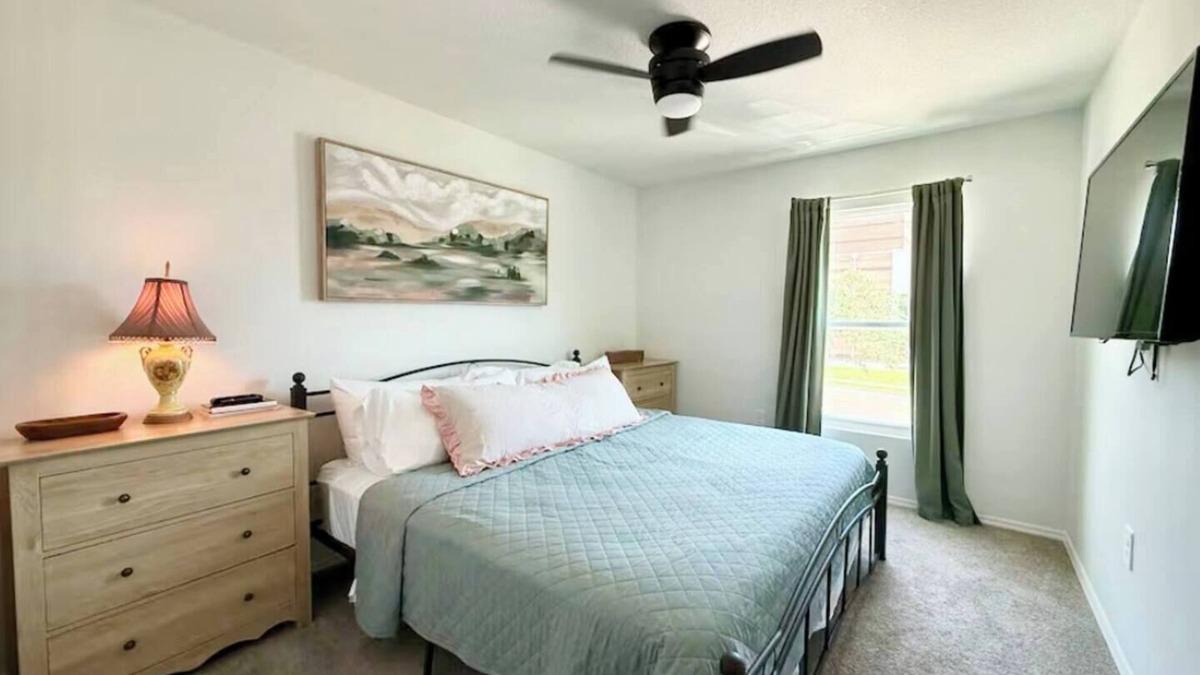 Amaryllis Park House | Fire Pit+BBQ | Outdoor Showers, Bikes & Beach Gear