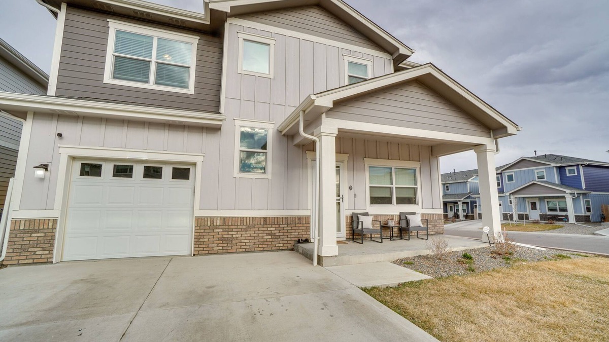 Dupont House | Fire Pit & Shuffleboard: Suburban Denver Home