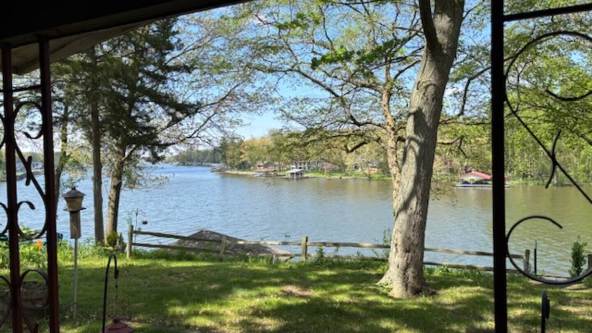 Monticello Cottage | Firefly at Lake Shafer