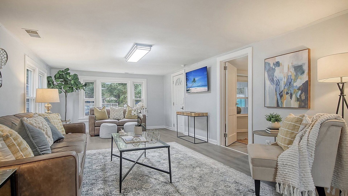 North Charleston Cottage | Firefly Cottage in Park Circle now Available! Great backyard close to everything