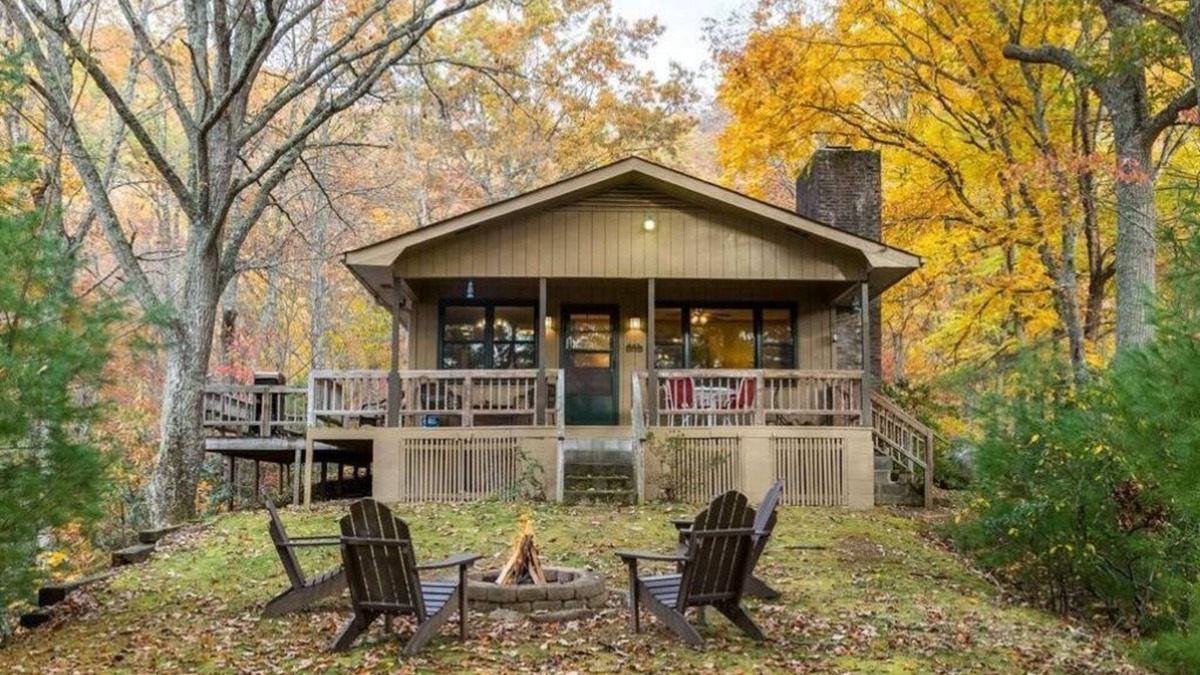 Bryson City Cottage | Firefly Cottage, Near Bryson City, and Nantahala Outdoor Center