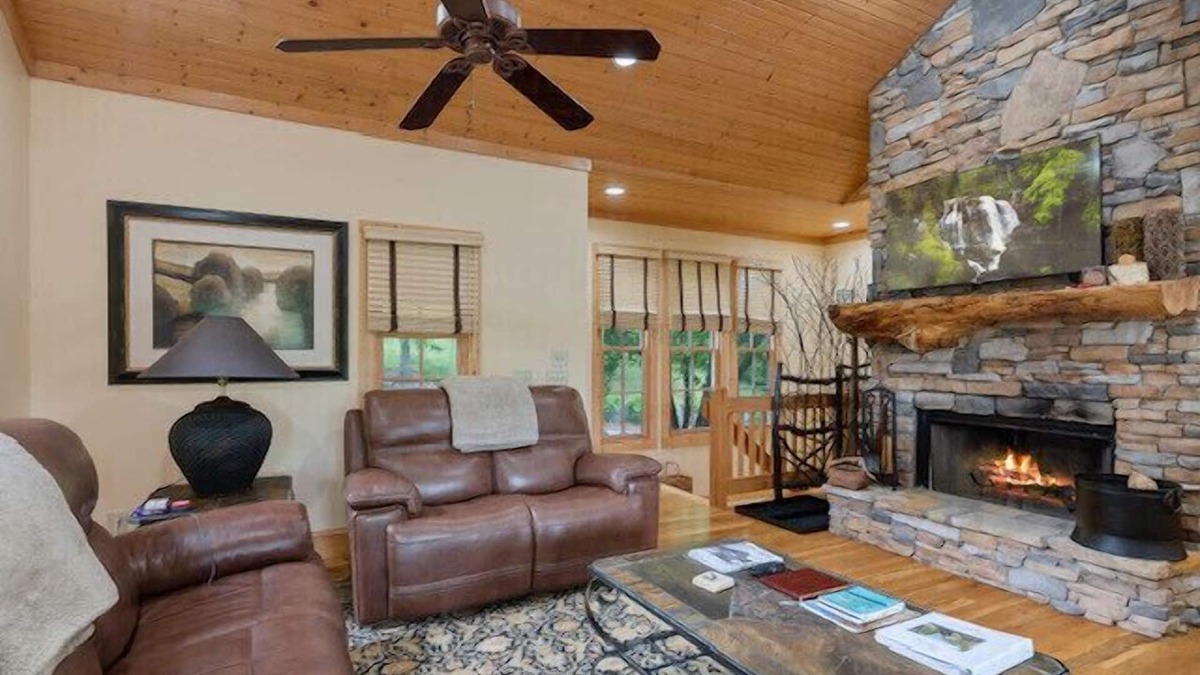 Cashiers House | FIREFLY LODGE TRILLIUM 3 bed 3 bath in TRILLIUM Links & Lake, Cashiers, NC