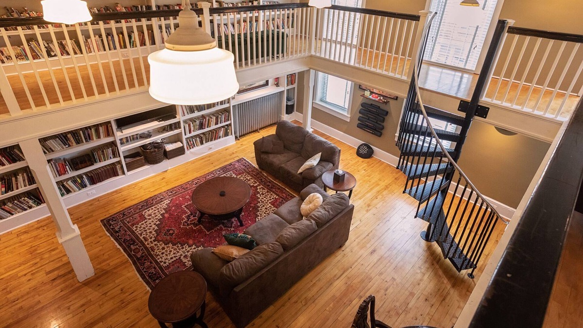 Elizabethtown Apartment | Firehouse Library Apartment