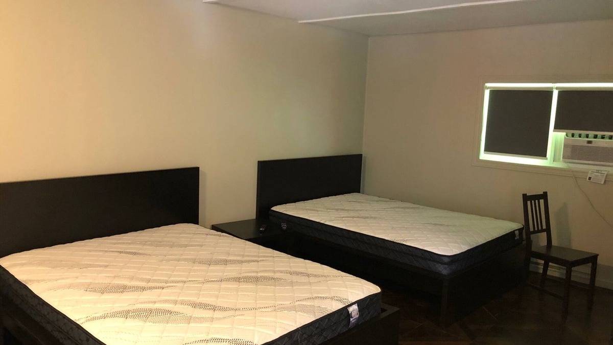 Dorset Apartment | Firehouse lodge Walk out Deck unit 1 On 8 Acres, 10 min Walk To The Lake