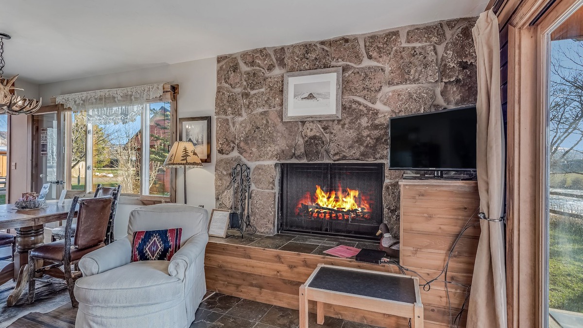 Clark Cabin | Fireplace, and a fully equipped kitchen with a dishwasher and pet friendly!