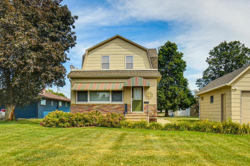 Burke House | Fish and Hike Small-Town Retreat 2 Mi to Burke Lake
