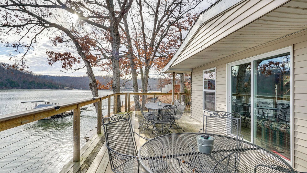Climax Springs House | Fish & Boat on Lake of the Ozarks: Waterfront Home