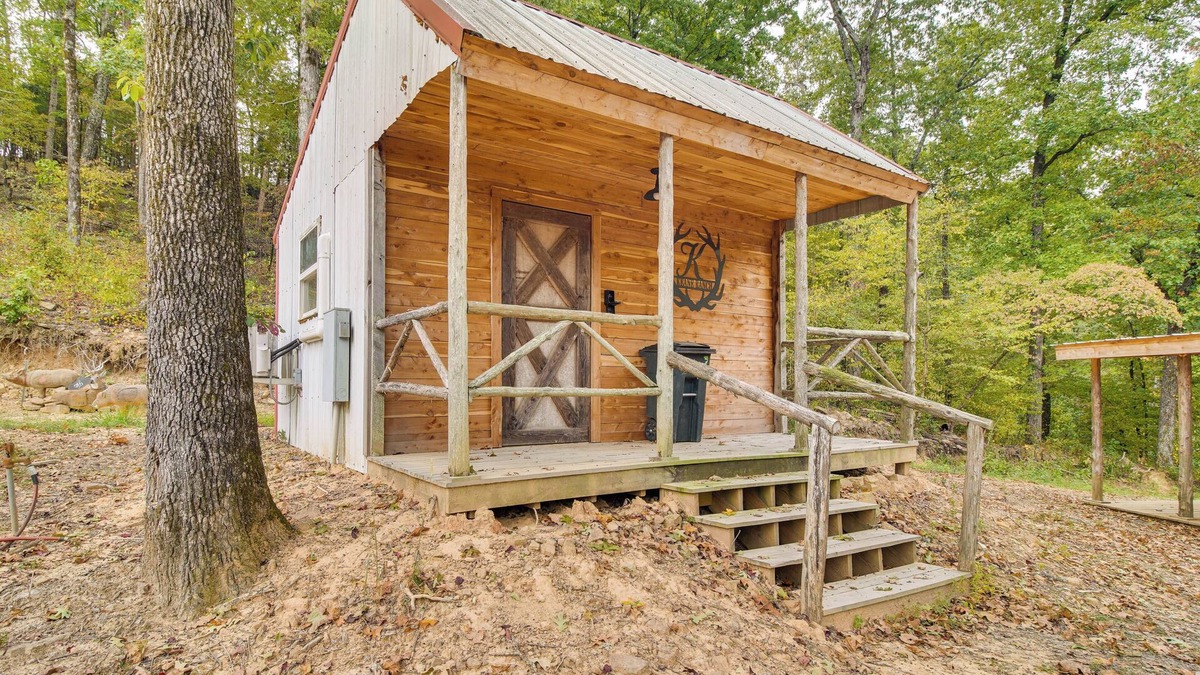 Ozark Apartment | Fish, Hike & More: Ozark Cabin on 300 Acres