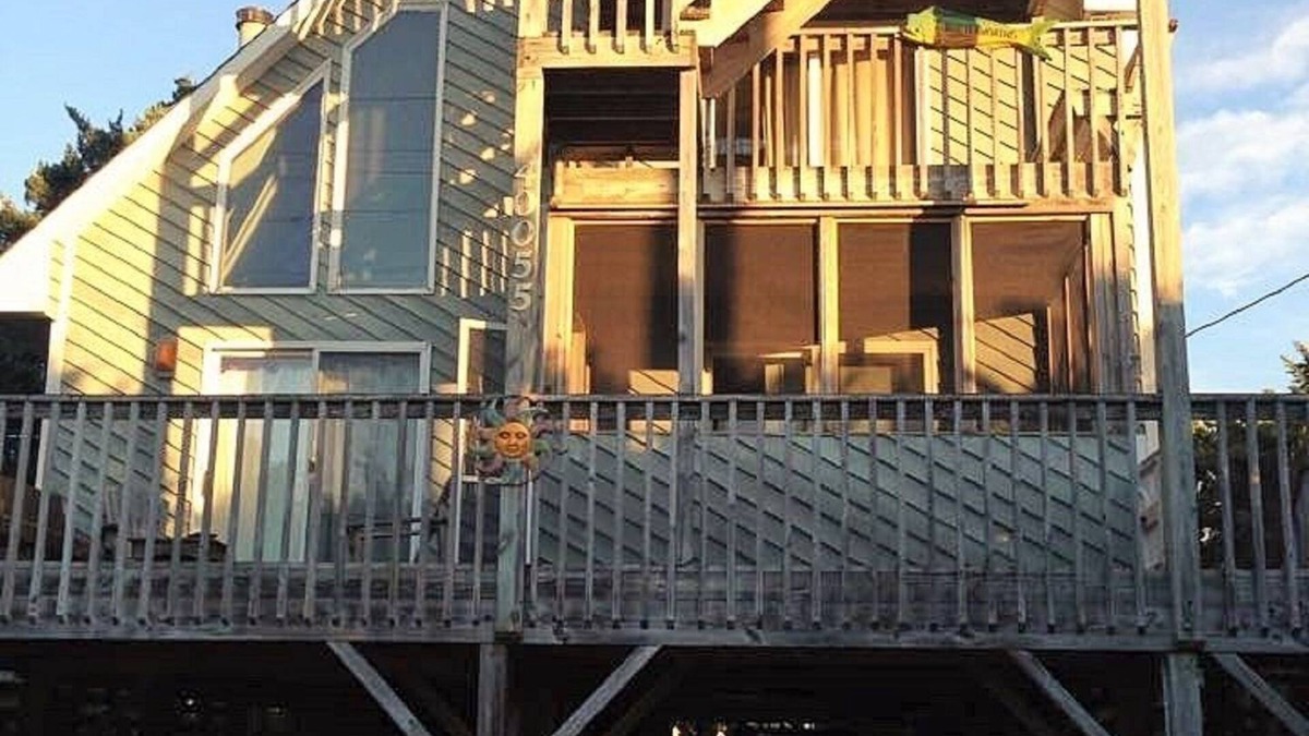 Avon Cottage | Fishing,Paddleboarding,Kayak Delight!Lovely includesyour BeachToys!Max Guests: 7