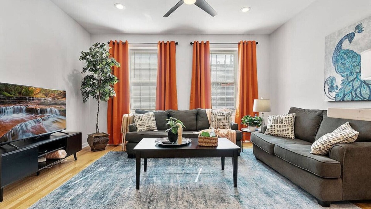 Southwest Center City Apartment | Fitler Square GEM - 3 Bedrooms!