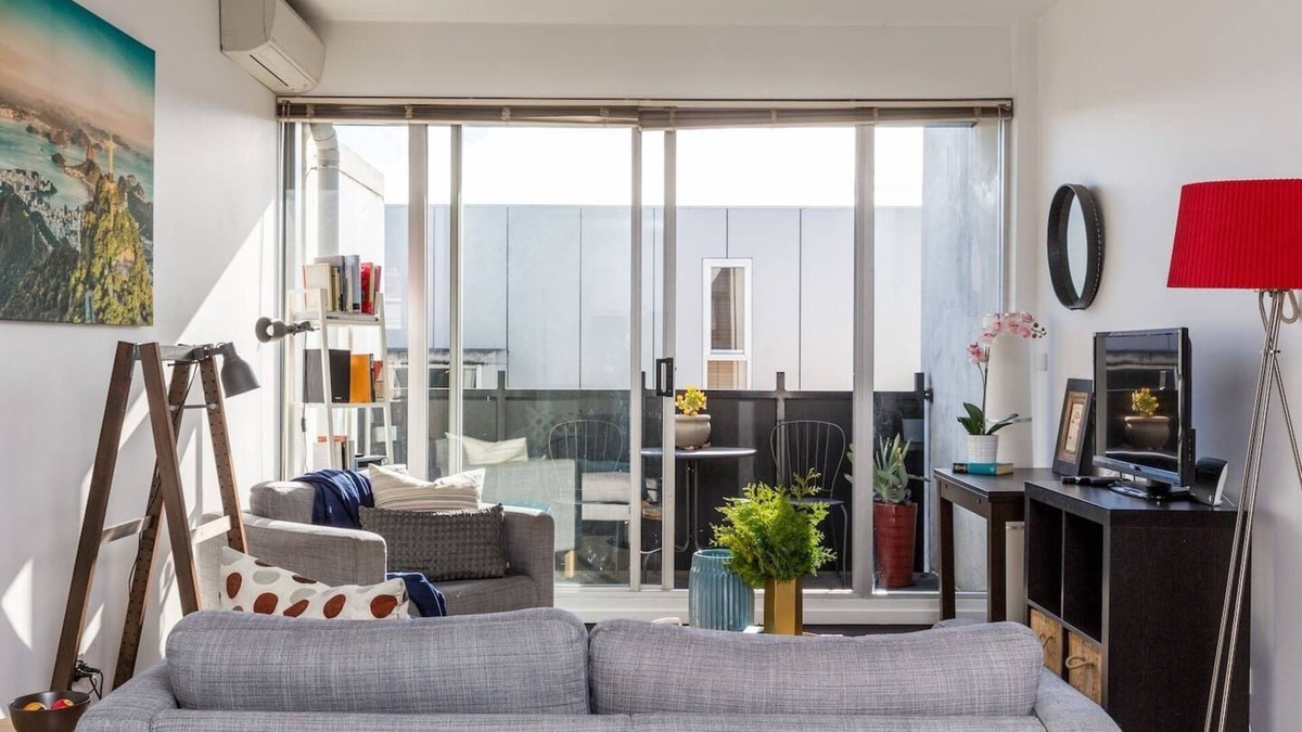 Fitzroy Apartment | Fitzroy Max Easygoing Urban Pad off Brunswick St