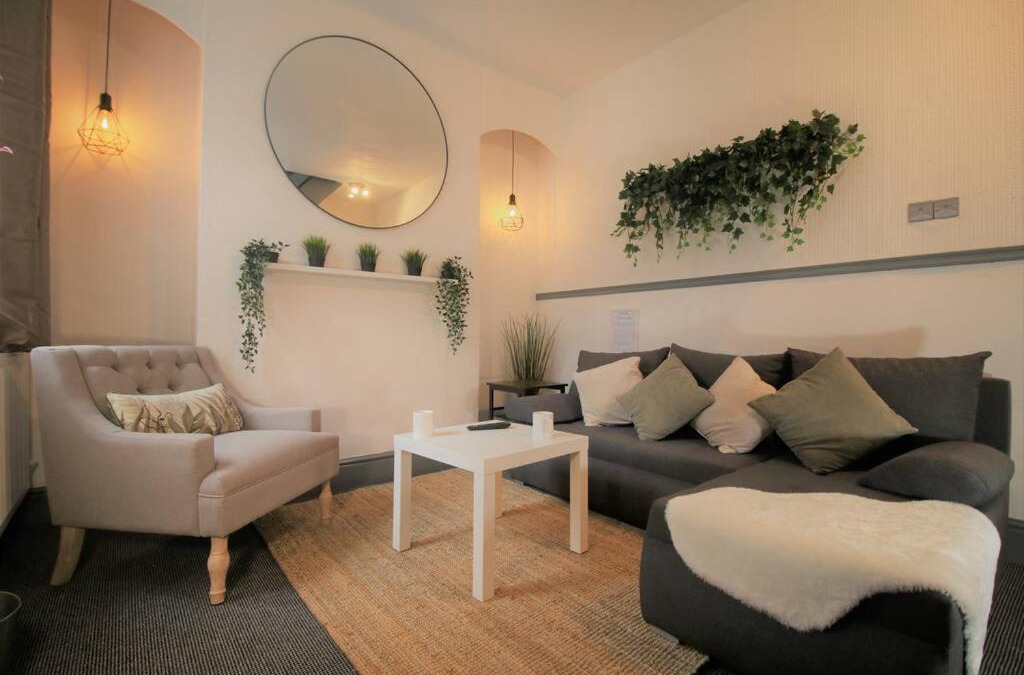 Cathays House | Fitzroy Terrace by Property Promise