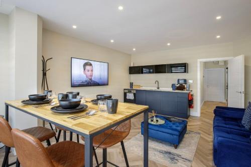 Blackpool Town Center Apartment | Five Apartments