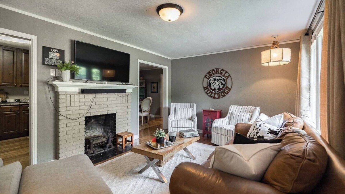 Athens House | Five Points Charmer: Delightful 3BR Cottage in Five Points, Complete W/Fire Pit.