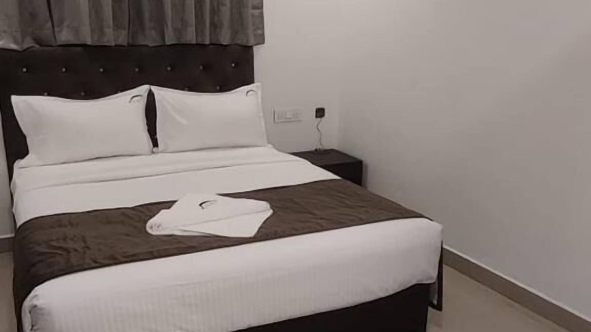 Ekkatuthangal Hotel | Five Stones By Earth Hotel Ekkatuthangal Guindy