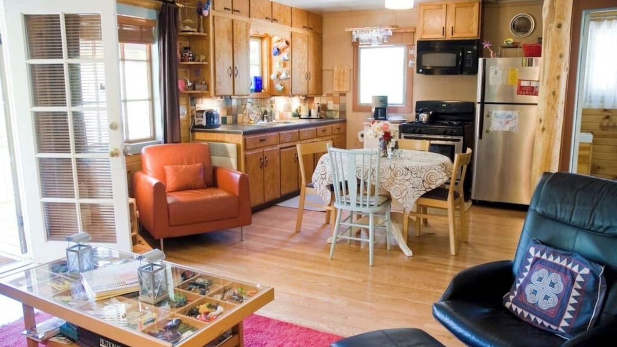 Pinehurst Cabin | Fivespot Cabin, an art and nature lover's retreat