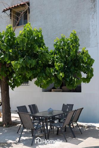 Chalcis Apartment | Fivi
