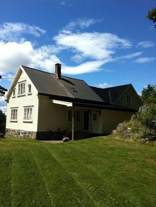 Arendal House | Flåklypa, hus på toppen med jacuzzi og utsikt