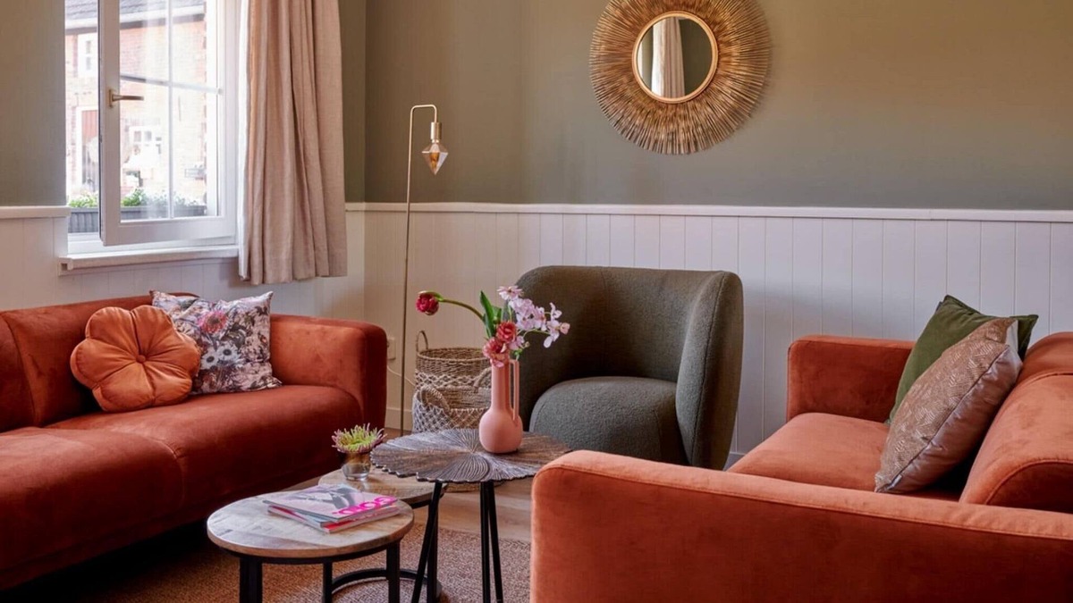 Schafelt House | Flamboyant Farmhouse in Baarlo with Hot Tub, Garden