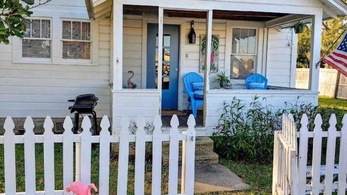 Port St. Joe Cottage | Flamingo Club, Pet Friendly