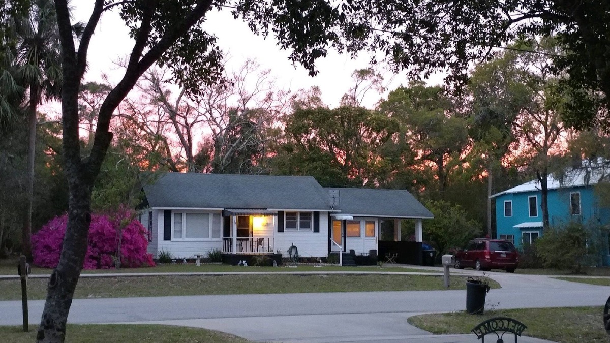 Orange City House | Flamingo Landing is a Charming Little 2 Bedroom Bungalow With Florida Room