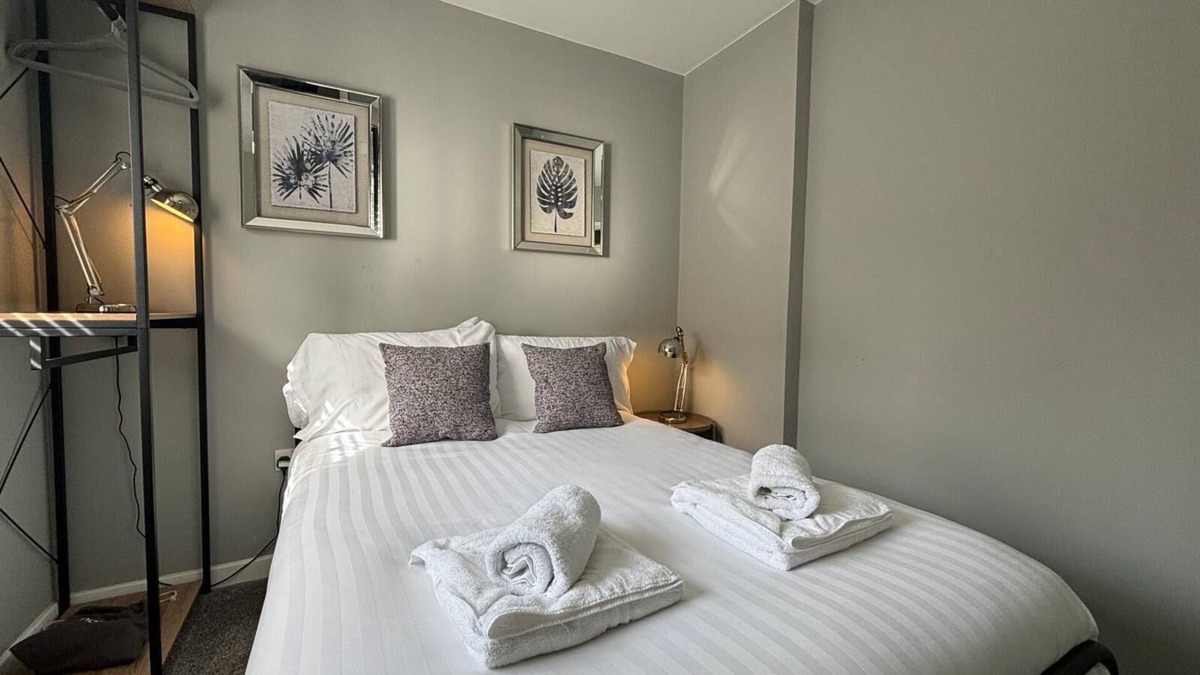 Telford Apartment | Flat 1 Castle Street Serviced Apartments