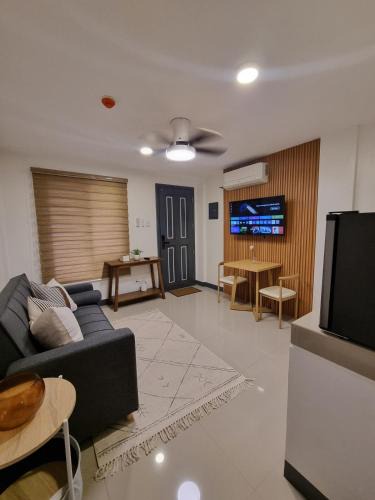 Las Pinas Apartment | Flat 35, Unit 3C