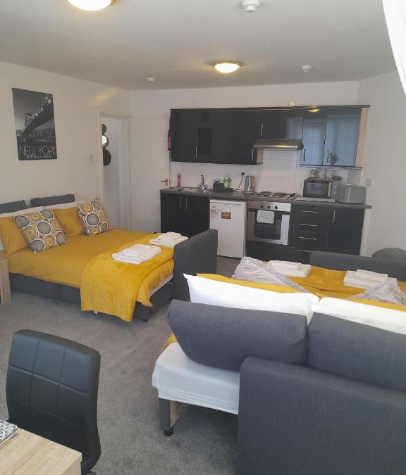 Doncaster Apartment | Flat 4 Corner House