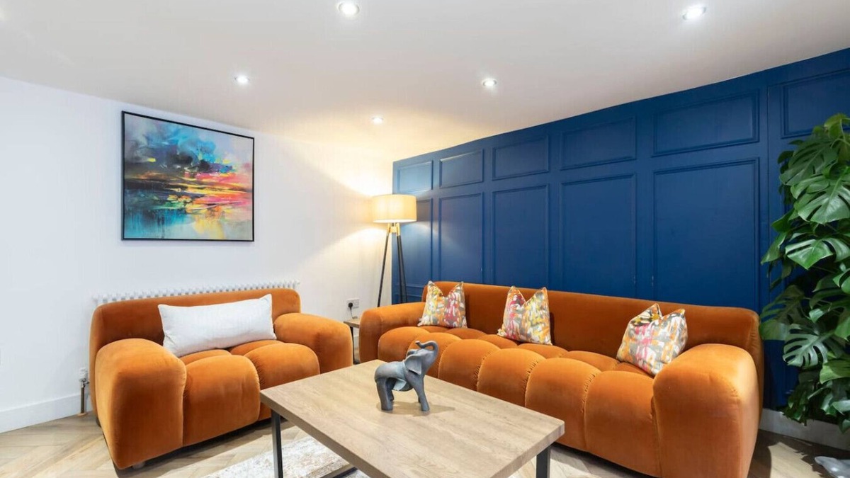 Cheltenham Apartment | Flat 7 Prestbury Road · Large Modern 2 Bedroom Apartment Close to Town