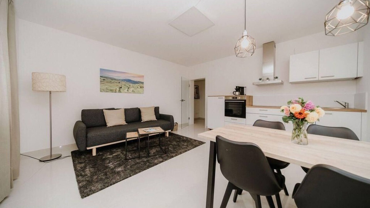 Boetzingen Apartment | Flat "Am Weinberg" with terrace