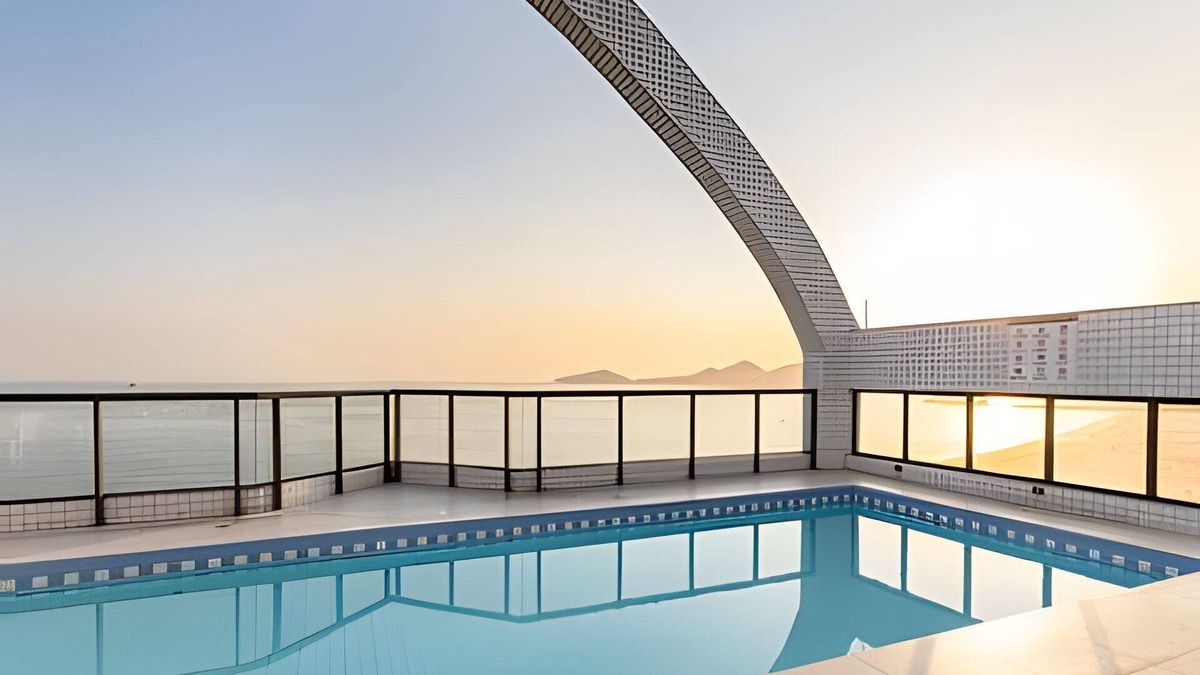 Boqueirao Apartment | Flat com piscina vista-mar em Santos