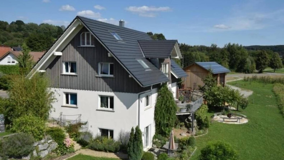 Salem Apartment | Flat in Beuren with terrace and barbecue