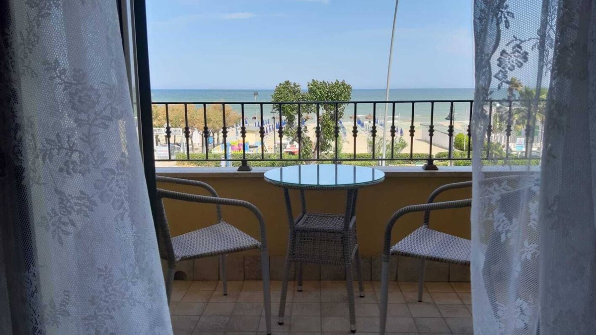 Alba Adriatica Apartment | Flat in front of the sea