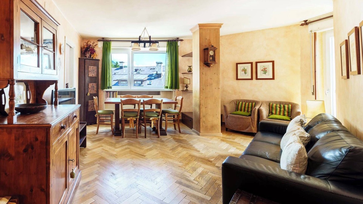 Cortina d'Ampezzo Apartment | Flat in the town centre, close to the ski slopes – Wi-Fi -SmartTV - Parking av.