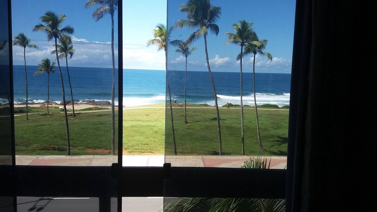 Armacao House | Flat Jardim de Alah- Sea view 450m from the New SSA Convention Center