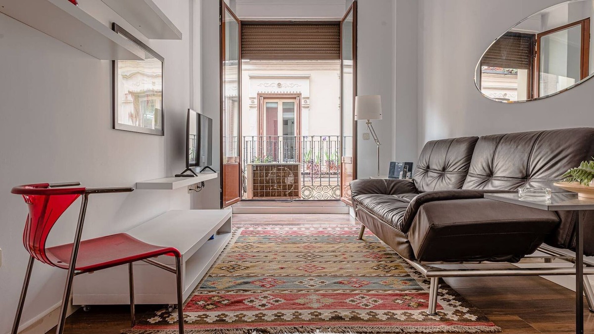 Golden Triangle of Art Apartment | Flat next to the Jardín Botánico by SharingCo