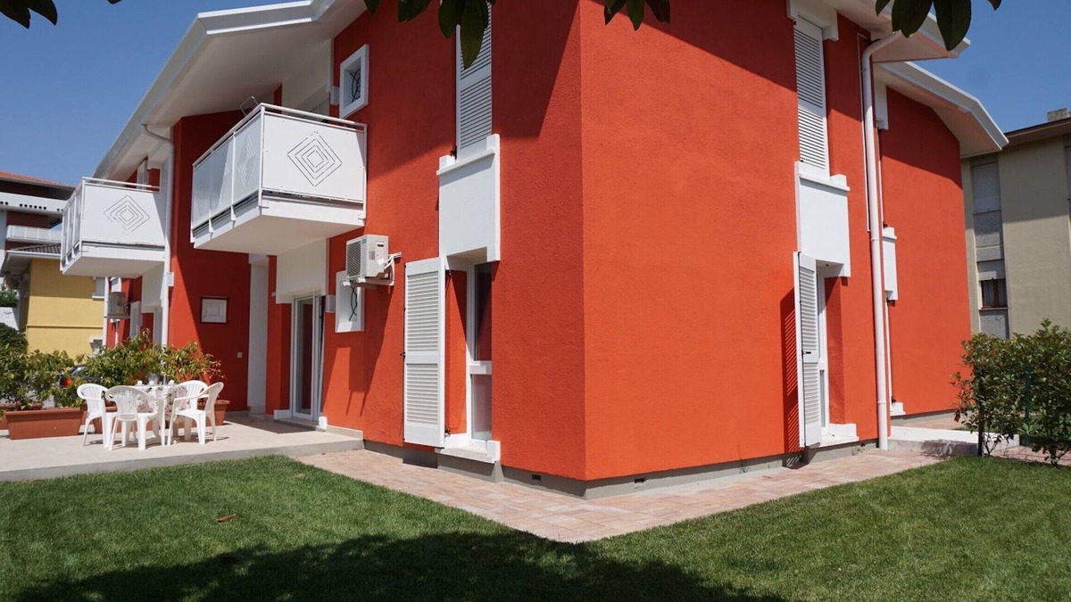 Porto Santa Margherita Apartment | Flat with garden near the beach
