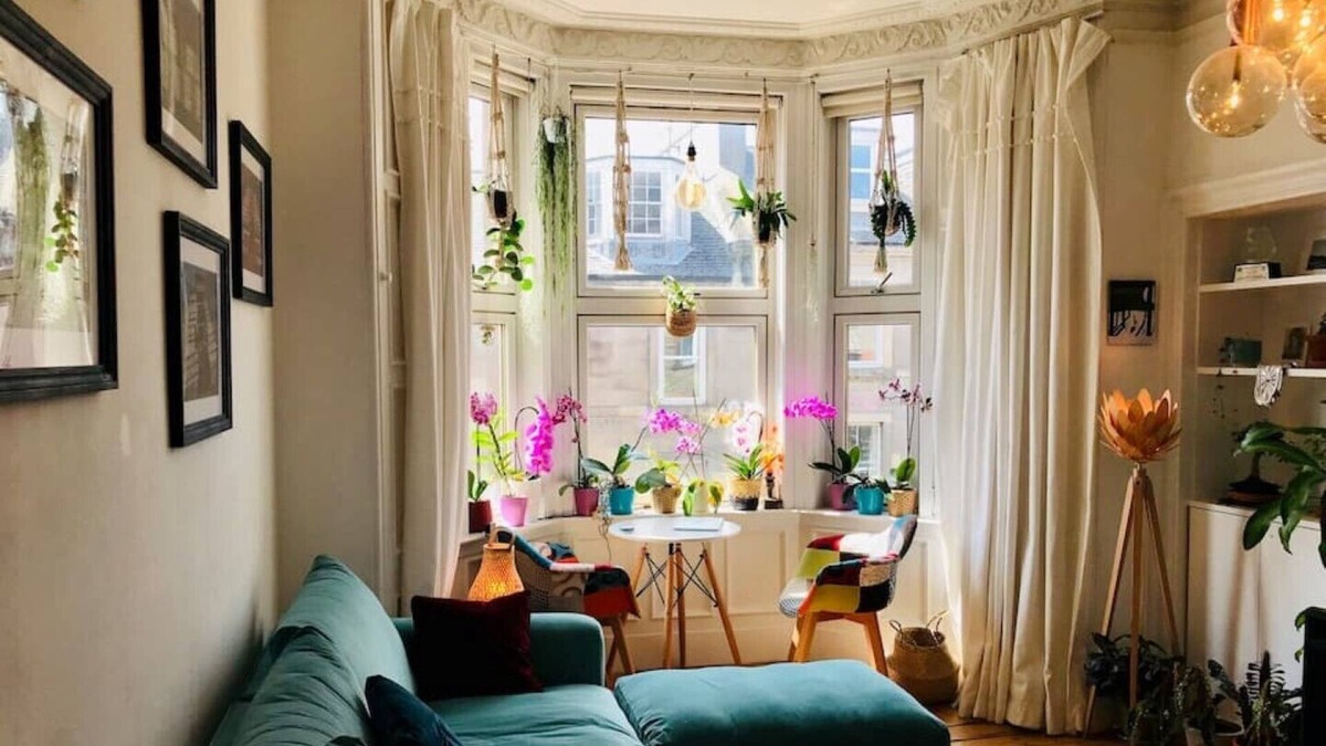 Newington Apartment | Flat wit free on road parking and luxury amenities in authentic Neighbourhood