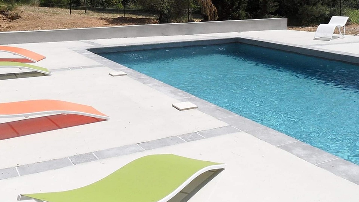 Meze Apartment | Flat with pool in the heart of vineyards