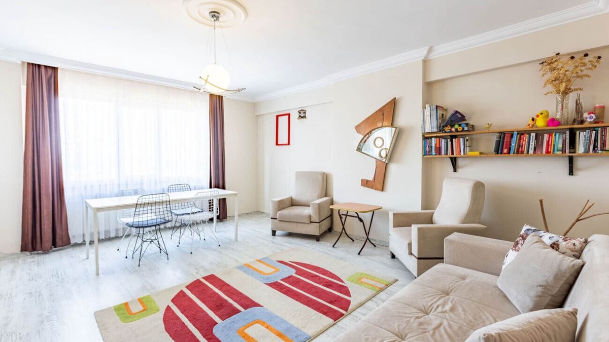 Pendik Apartment | Flat with Shared Pool near Sabiha Gokcen Airport